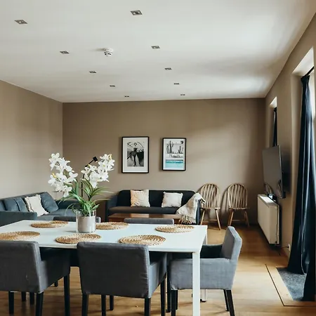 Appartement Carré, Duplex 8p